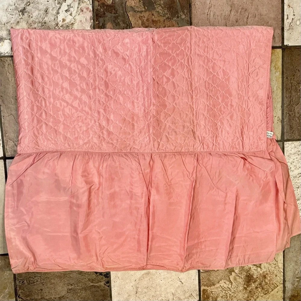 VTG‎ 50s MCM Hollywood Regency Pink Quilted Top Ruffle Sides TWIN Bedspread Sham